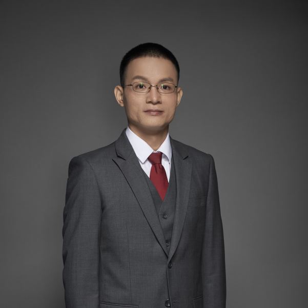 梁超平律师