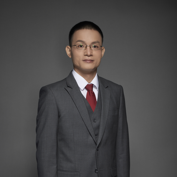 梁超平律师